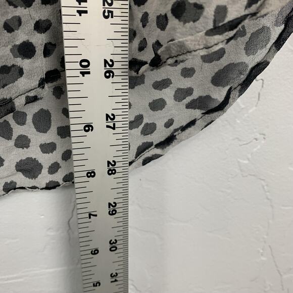 Equipment Silk Top Womens Large Gray Sheer Leopard Print Button Long Sleeve - Picture 5 of 5